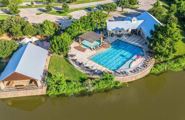 841 Kirby Drive - 841 Kirby Drive, Lantana, TX 76226