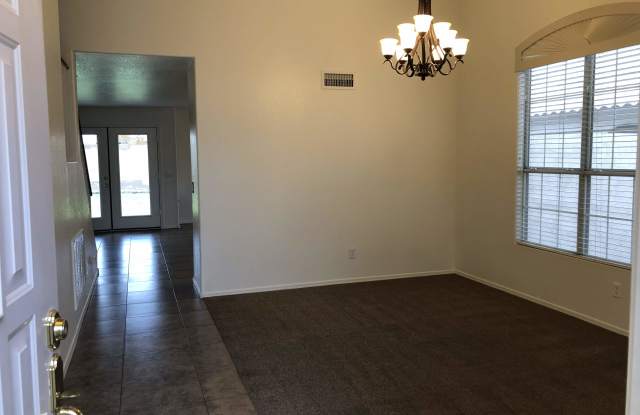 9632 W Mary Ann Dr Gallery 4