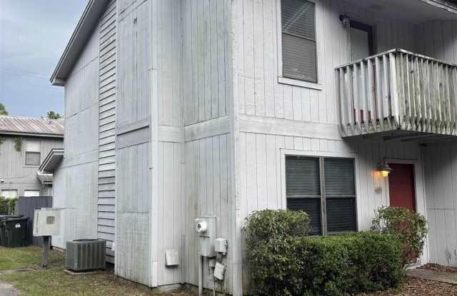 6427 Lanier Gallery 2
