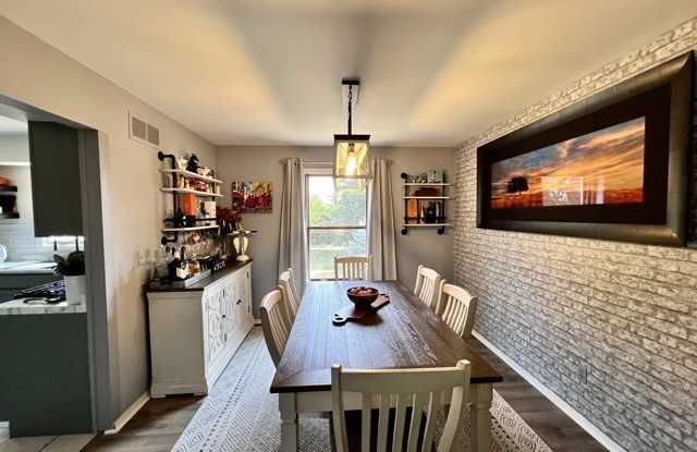 1328 Hill Road Gallery 4
