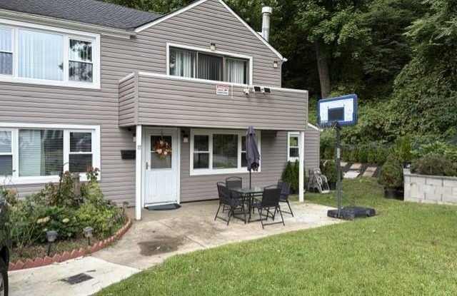 97 Graywood Road Gallery 3