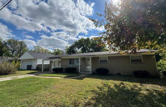 Southeast Indy - 3 BR home - 2905 East Murry Street, Indianapolis, IN 46237