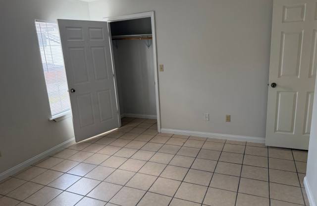 Renovated 3 Bedroom 2 Bath Home for Rent!! Gallery 3