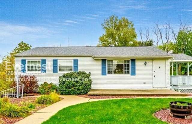 2068 Robin Hood Dr photos photos