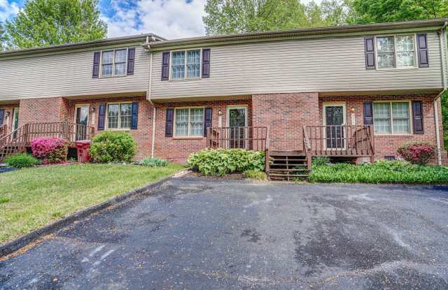 2 Bdrm / 1.5 Bath Townhouse in Johnson City - Near ETSU, JCMC  VA photos photos