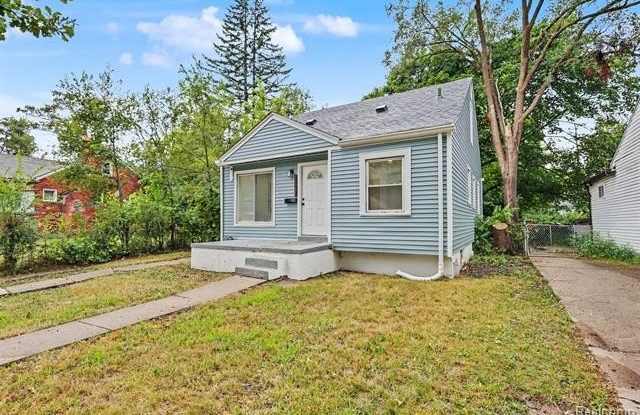 19341 Oakfield Street Gallery 3