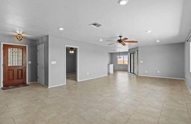 2260 S Elizabeth Ann Drive Gallery 4