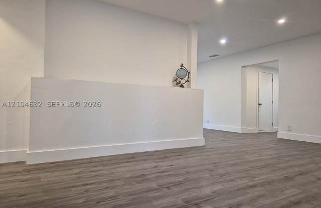 3038 Arthur St Gallery 3