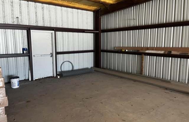 911 E Prien Lake Road 2 Gallery 3