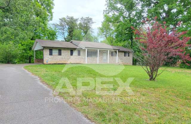 Spacious 3-Bd 2 BA Single Family home w/ Bonus Room close to Downtown! photos photos