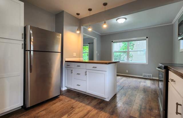 1242 10th Street North photos photos