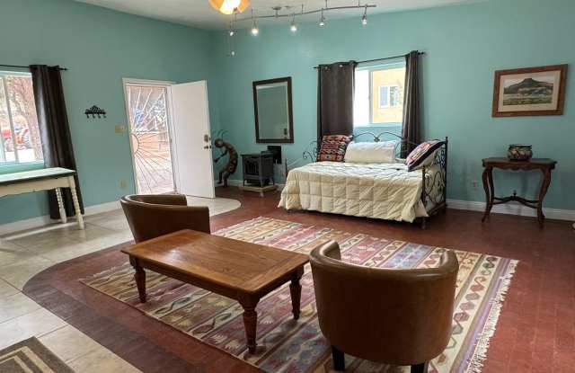 Studio Casita Available in Tijeras, NM Gallery 4