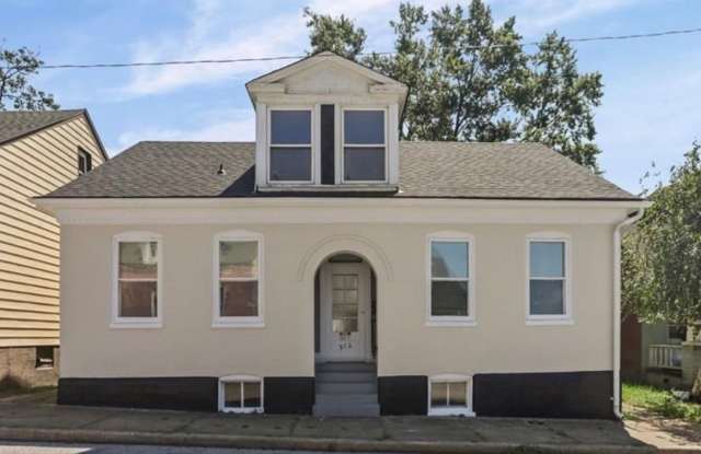 Fully Remodeled 4-Bedroom! Gallery 1
