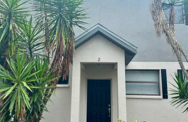 3/2.5 RARE TOWNHOME NEW PAINT  CARPET photos photos