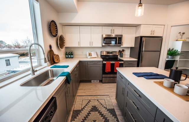 Summer Special! 4 Weeks Rent Free + $0 Down Deposit OAC | 3 Bed • 2.5 Bath Townhome in South Ogden Gallery 3