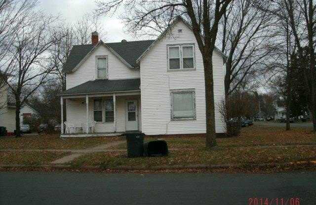 1620 6th Street E photos photos
