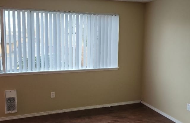 Charming Two Bedroom Close to Downtown Vancouver !! photos photos Charming Two Bedroom Close to Downtown Vancouver !! photos photos