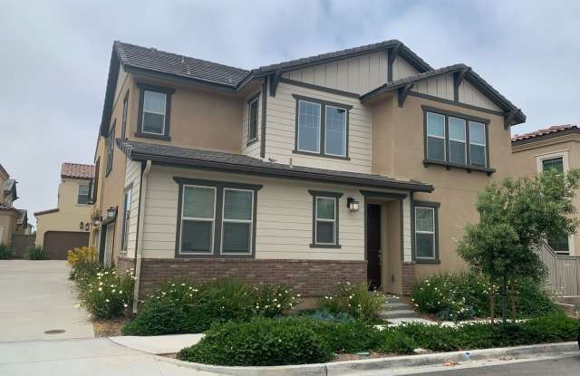 Modern 3BR Home + Office | Built in 2018 | Minutes to Beaches, Shopping & Freeways photos photos