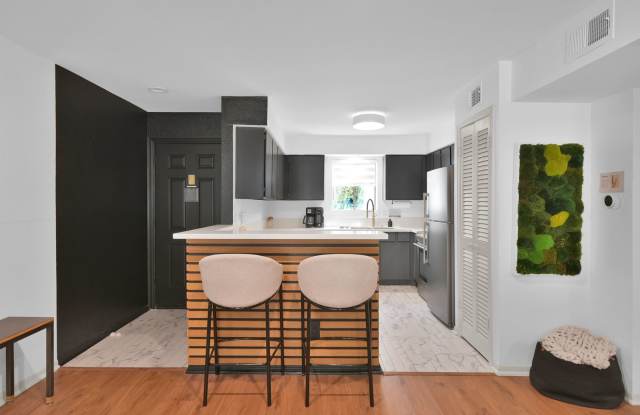 Wonderful 1 bed 1 bath in convenient location Gallery 3
