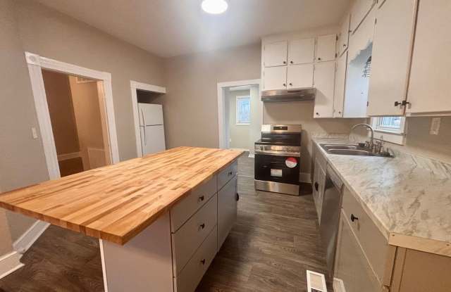 You’re here. You’re home. You’re happy.-SHORT TERM RENTAL OPTIONS AVAILABLE Gallery 3