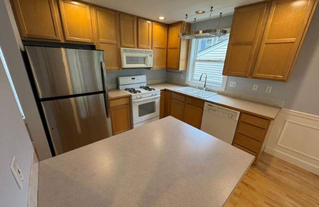 3Bd/3.25Ba Seattle Townhome Gallery 4