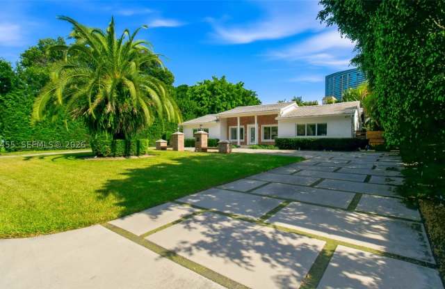 530 Sabal Palm Rd Gallery 2