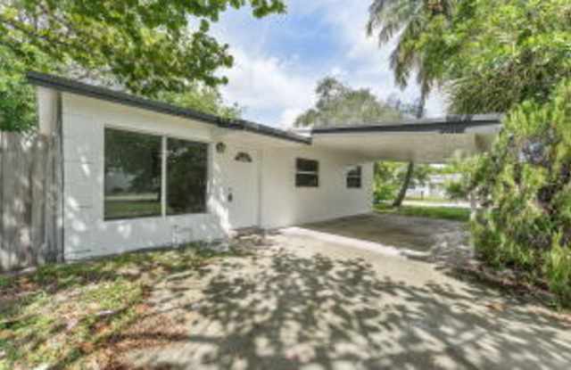 747 Northwest 1st Terrace Gallery 1