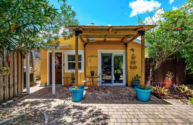 Charming Cottage in the Heart of Amelia Island: Your Perfect Rental Haven! photos photos