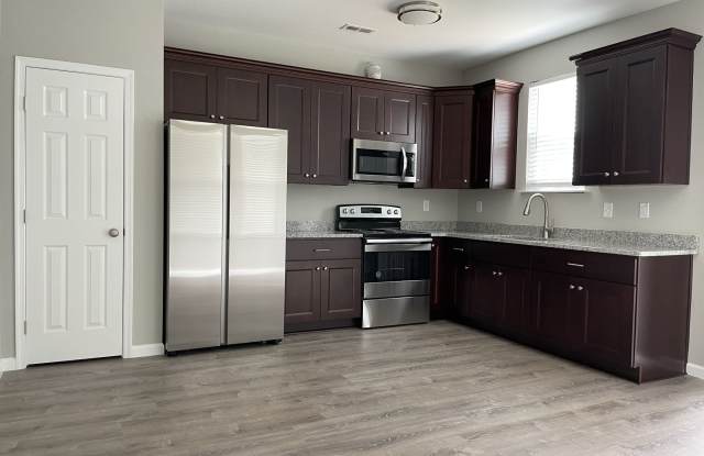 1307 W 27th St photos photos