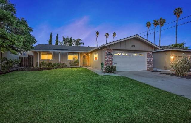 2646 Media Way photos photos