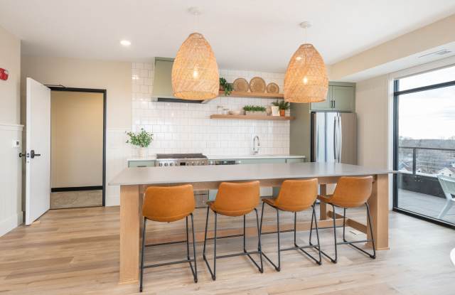 The Uptown Apartments Gallery 2