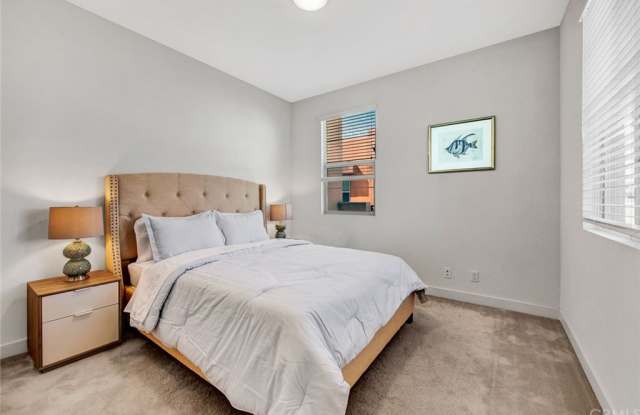 130 Newall Gallery 4