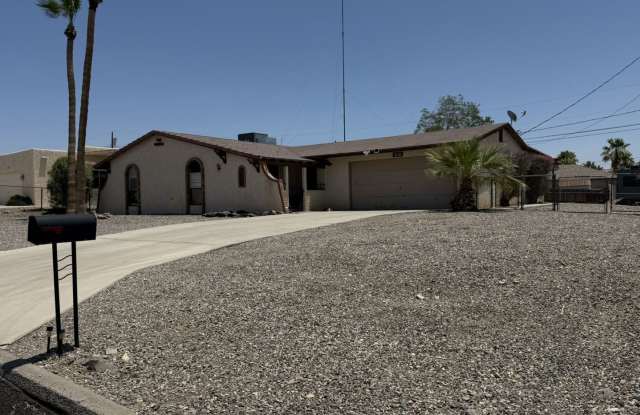 Centrally Located Home with Newer Energy Efficient A/C Unit! photos photos
