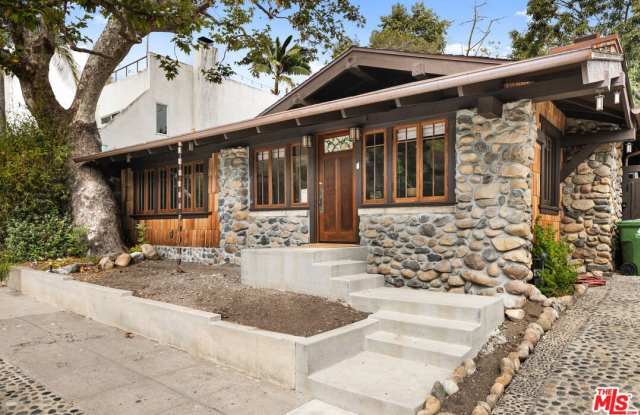 408 Sycamore Rd - 408 Sycamore Road, Los Angeles, CA 90402