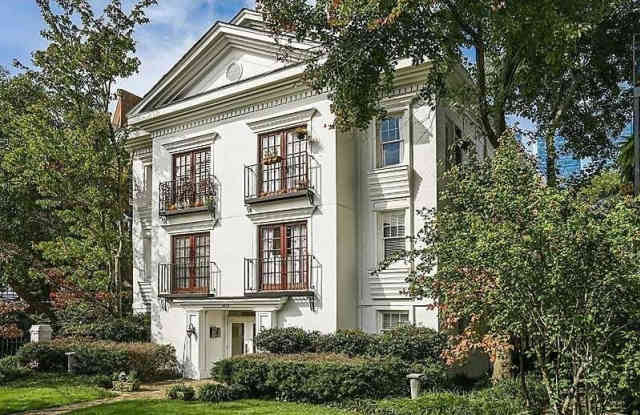 1072 Piedmont Avenue NE photos photos
