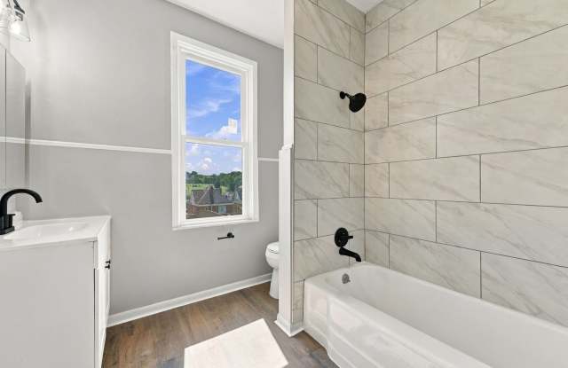 Beautiful 3 bedroom home in Munhall available now! Gallery 3