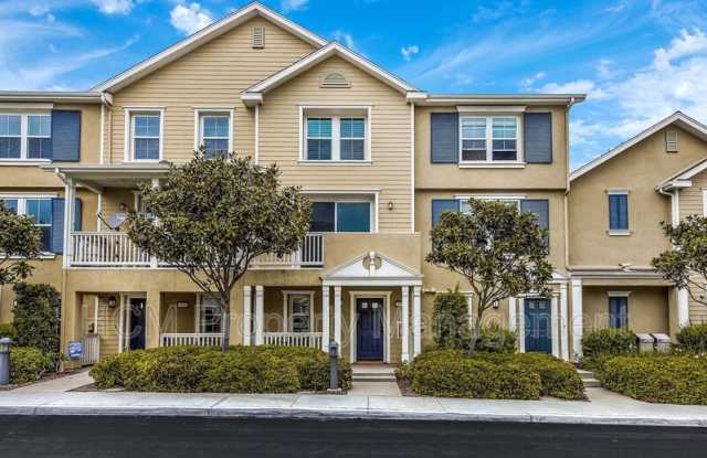 315 Silk Tree Street photos photos