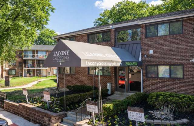 Tacony Crossing Gallery 4