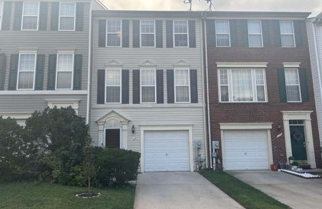 527 SYLVAN Court Gallery 1