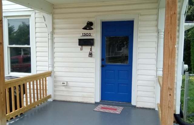 Renovated 2BR, 1 BA SFH photos photos