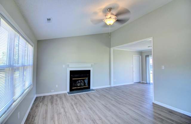 329 McCotter Boulevard Gallery 4