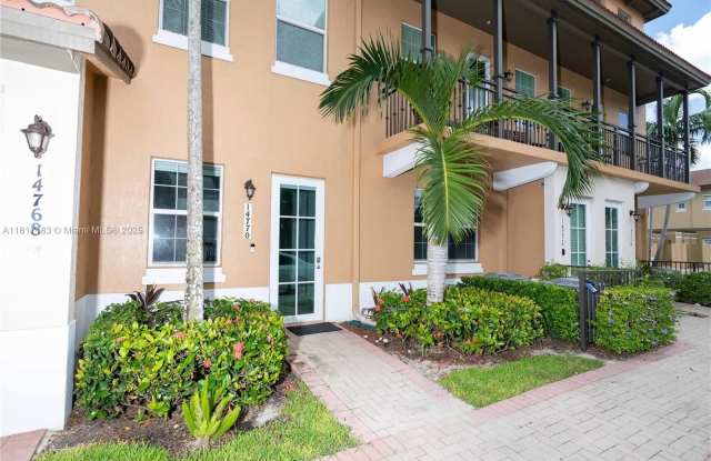 14770 SW 10th St photos photos