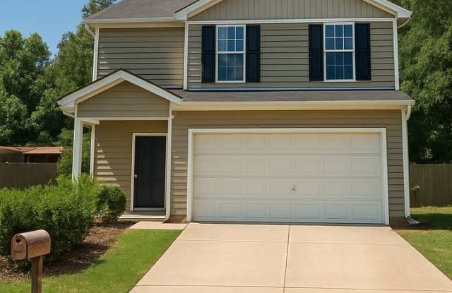 3 Bedroom, 2.5 Bath two story home in Highland Plantation with community pool! photos photos