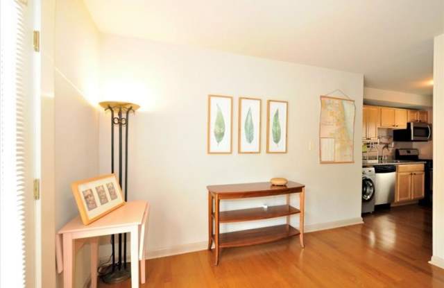 1355 Euclid Avenue Gallery 4