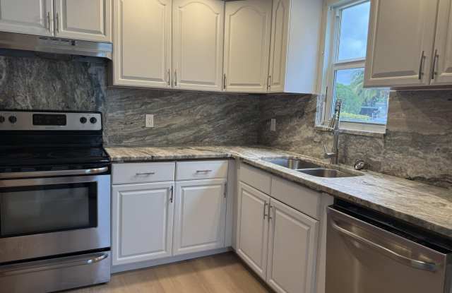 509 Plymouth Road - 509 Plymouth Road, West Palm Beach, FL 33405 509 Plymouth Road - 509 Plymouth Road, West Palm Beach, FL 33405