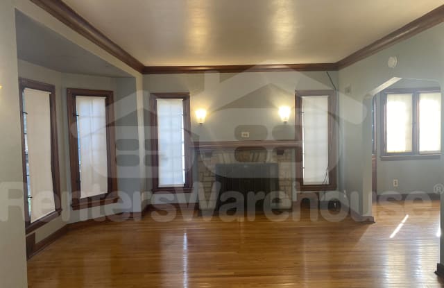 4715 N 18th St - 4715 North 18th Street, Milwaukee, WI 53209