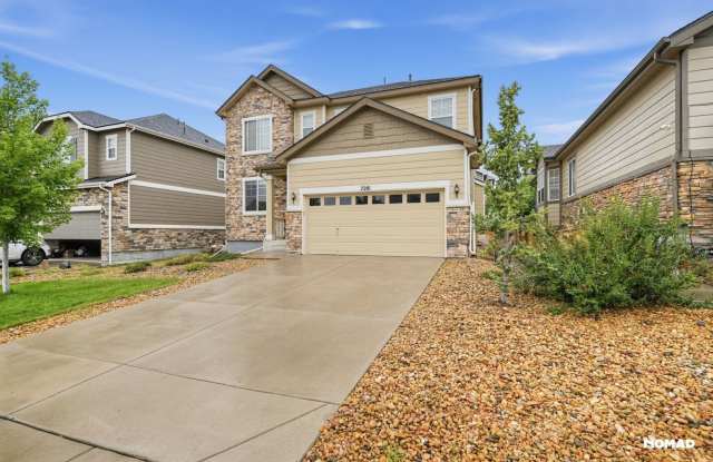 Spacious 4BR House in Aurora Gallery 3