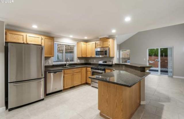 14743 Northwest Glacier Lane photos photos