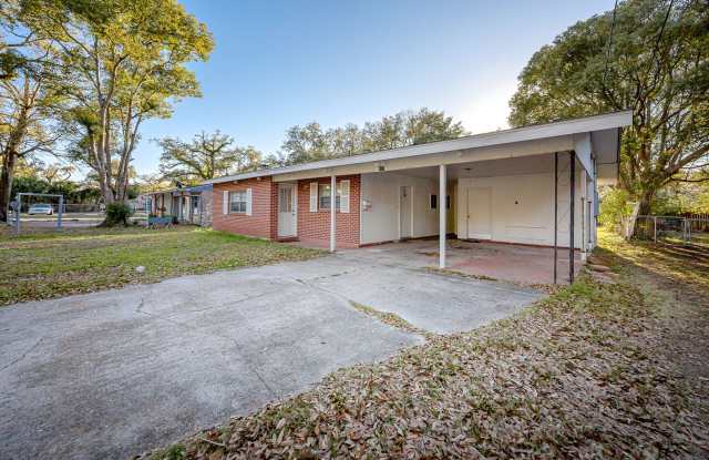 3 Bed 2 Bath home in Pascagoula near the beach. Gallery 3