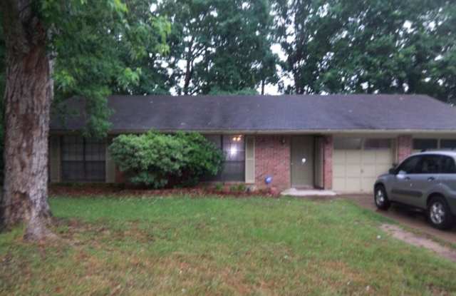 Beautiful 3 Bed 2 Bath Brick Home! photos photos